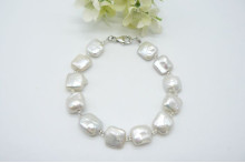 White Square Pearl Bracelet